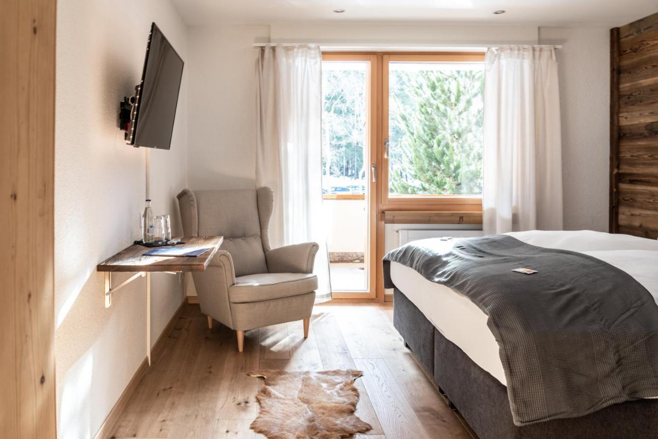 Hotel Typically Swiss Ermitage 3*