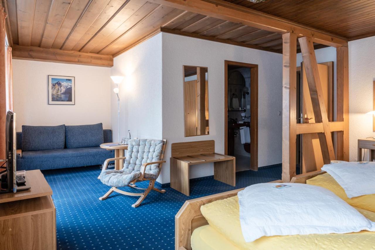 Hotel Typically Swiss Ermitage 3*